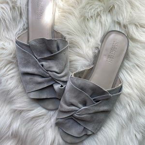 Kenneth Cole REACTION suede flat sandals